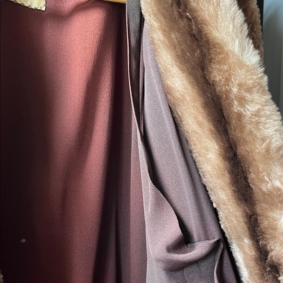 Luxurious Rabbit Fur Coat - Picture 12 of 15